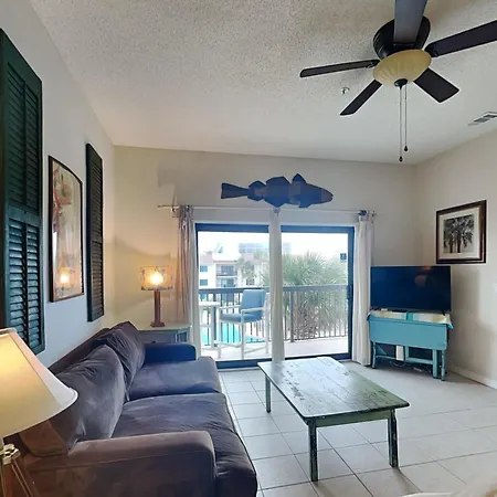 Ocean Village Club Q36